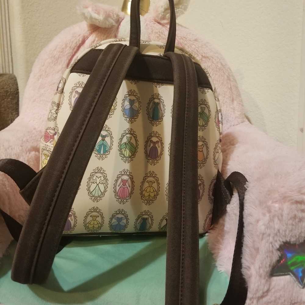 Loungefly mini backpack - Picture 3 of 8